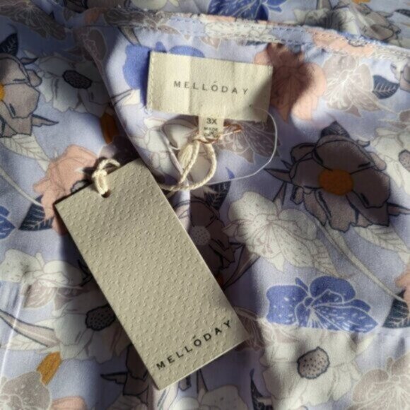 Mello`day Floral Print Blouse Size 3X - Picture 9 of 12